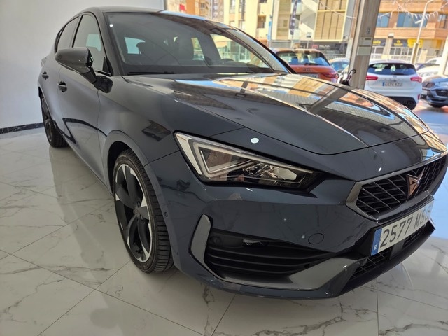 CUPRALeón 1.5 eTSI DSG 110 kW (150 CV) Vehículo usado en Barcelona - 4