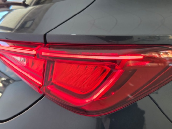 CUPRALeón 1.5 eTSI DSG 110 kW (150 CV) Vehículo usado en Barcelona - 9 CUPRALeón 1.5 eTSI DSG 110 kW (150 CV) Vehículo usado en Barcelona - 9