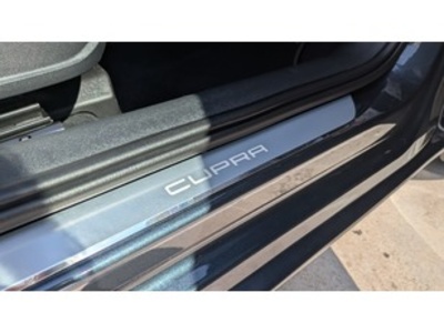 CUPRA León 1.5 eTSI DSG 110 kW (150 CV) CUPRA León 1.5 eTSI DSG 110 kW (150 CV)