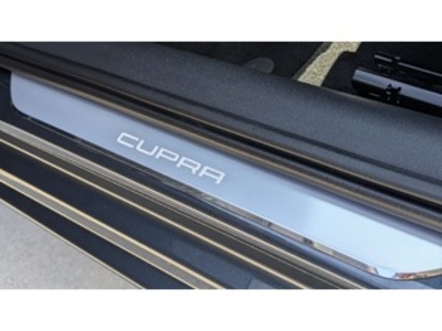 CUPRA León 1.5 eTSI DSG 110 kW (150 CV) CUPRA León 1.5 eTSI DSG 110 kW (150 CV)