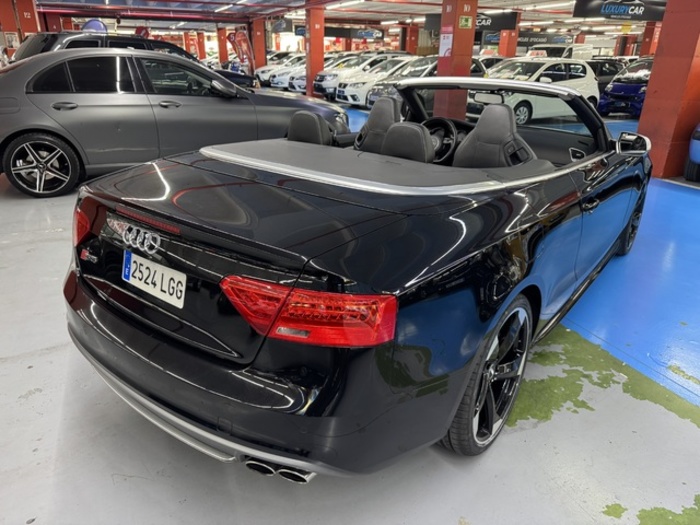 AudiS5 Cabrio 3.0 TFSI quattro 245 kW (333 CV) S tronic Vehículo usado en Barcelona - 8 AudiS5 Cabrio 3.0 TFSI quattro 245 kW (333 CV) S tronic Vehículo usado en Barcelona - 8