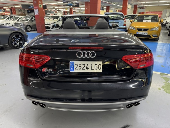 AudiS5 Cabrio 3.0 TFSI quattro 245 kW (333 CV) S tronic Vehículo usado en Barcelona - 9 AudiS5 Cabrio 3.0 TFSI quattro 245 kW (333 CV) S tronic Vehículo usado en Barcelona - 9