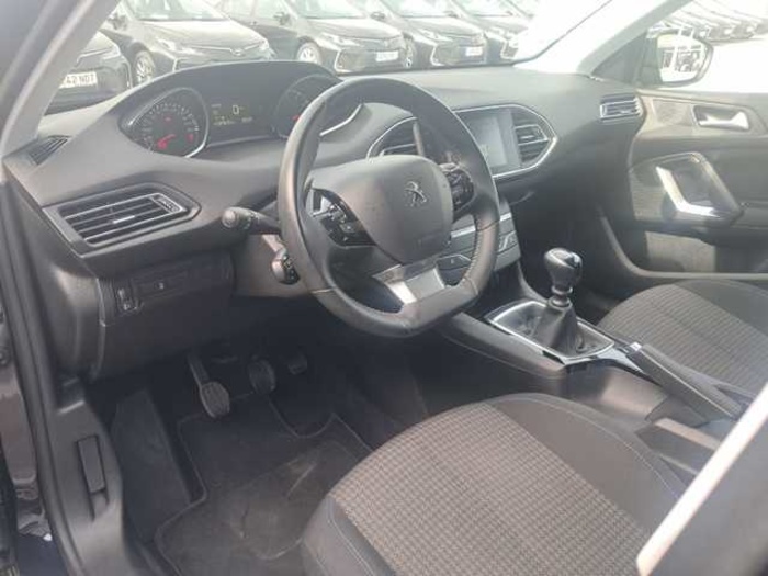 Peugeot308 PureTech 110 S&S Active 81 kW (110 CV) Vehículo usado en Barcelona - 11 Peugeot308 PureTech 110 S&S Active 81 kW (110 CV) Vehículo usado en Barcelona - 11