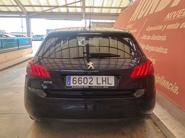 Peugeot308 PureTech 110 S&S Active 81 kW (110 CV) Vehículo usado en Barcelona - 19