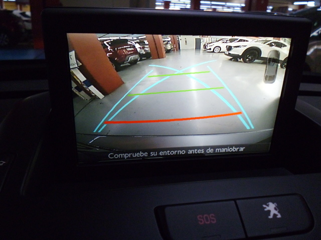 Peugeot5008 1.6 BlueHDi Allure 88 kW (120 CV) KM0 en Barcelona - 10