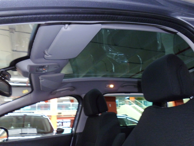 Peugeot5008 1.6 BlueHDi Allure 88 kW (120 CV) KM0 en Barcelona - 21