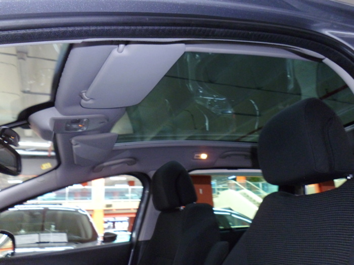 Peugeot5008 1.6 BlueHDi Allure 88 kW (120 CV) KM0 en Barcelona - 21 Peugeot5008 1.6 BlueHDi Allure 88 kW (120 CV) KM0 en Barcelona - 21