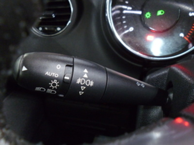 Peugeot 5008 1.6 BlueHDi Allure 88 kW (120 CV) Peugeot 5008 1.6 BlueHDi Allure 88 kW (120 CV)