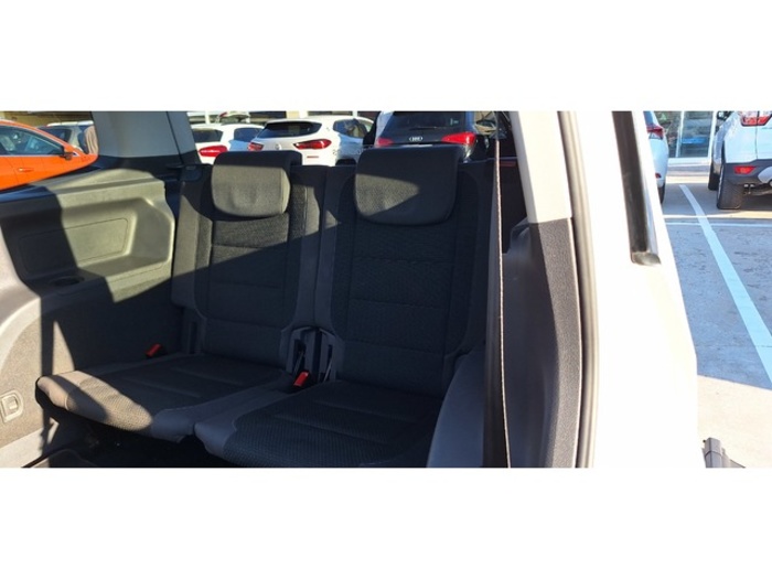 VolkswagenTouran Edition 1.6 TDI 77 kW (105 CV) Vehículo usado en Barcelona - 37 VolkswagenTouran Edition 1.6 TDI 77 kW (105 CV) Vehículo usado en Barcelona - 37