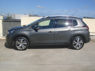 Peugeot 2008 PureTech 110 S&S Allure EAT6 81 kW (110 CV) Peugeot 2008 PureTech 110 S&S Allure EAT6 81 kW (110 CV)