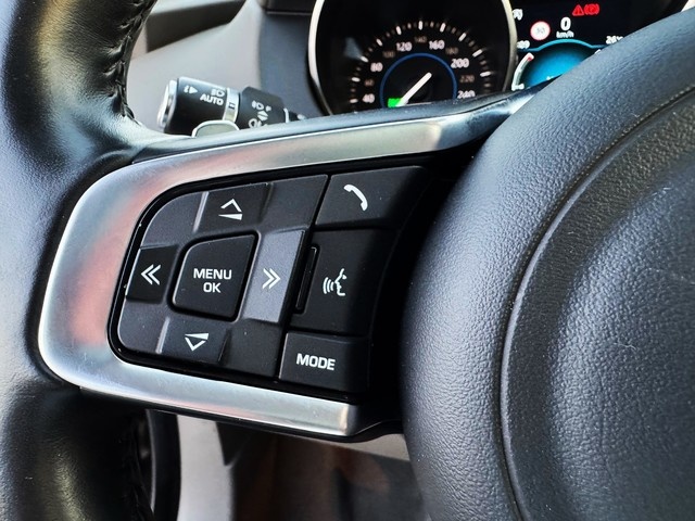 JaguarF-PACE 2.0L i4D R-Sport AWD 132 kW (180 CV) Vehículo usado en Barcelona - 18