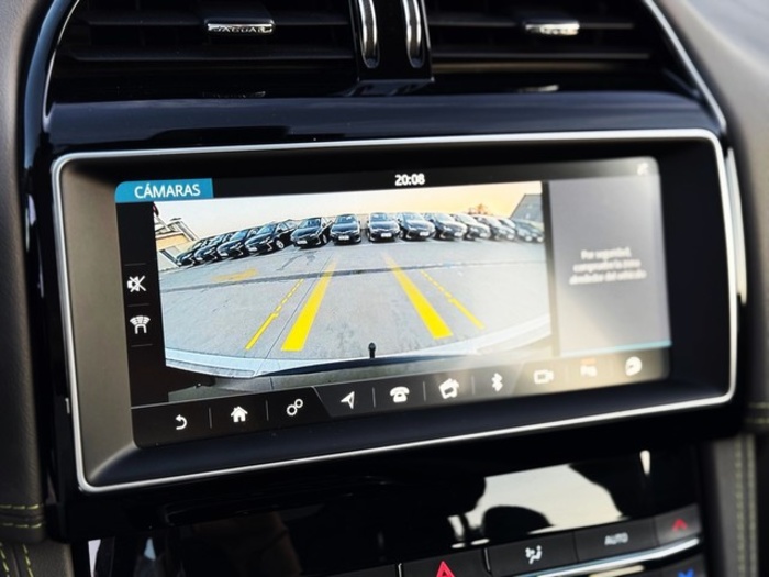 JaguarF-PACE 2.0L i4D R-Sport AWD 132 kW (180 CV) Vehículo usado en Barcelona - 26 JaguarF-PACE 2.0L i4D R-Sport AWD 132 kW (180 CV) Vehículo usado en Barcelona - 26