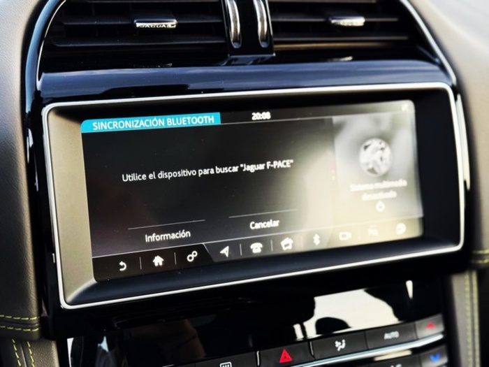 JaguarF-PACE 2.0L i4D R-Sport AWD 132 kW (180 CV) Vehículo usado en Barcelona - 27 JaguarF-PACE 2.0L i4D R-Sport AWD 132 kW (180 CV) Vehículo usado en Barcelona - 27