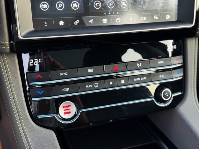 JaguarF-PACE 2.0L i4D R-Sport AWD 132 kW (180 CV) Vehículo usado en Barcelona - 30 JaguarF-PACE 2.0L i4D R-Sport AWD 132 kW (180 CV) Vehículo usado en Barcelona - 30