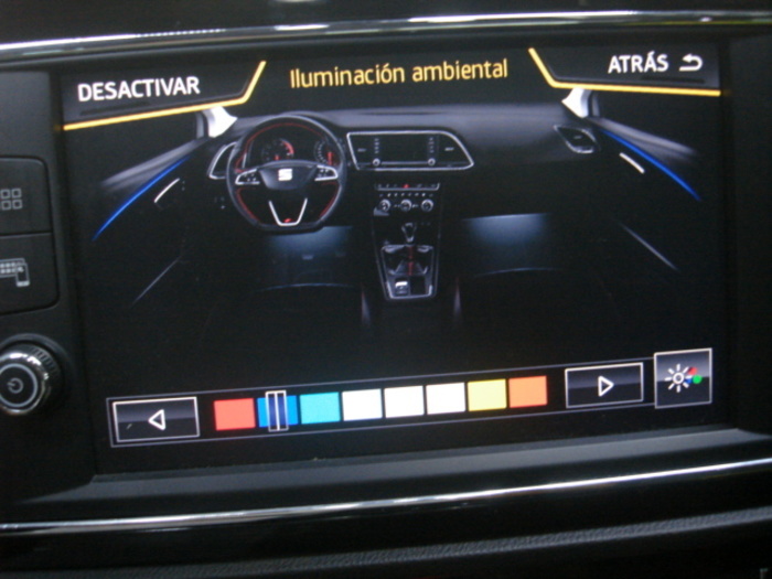 SEATLeón ST 1.8 TSI S&S FR Plus 132 kW (180 CV) Vehículo usado en Barcelona - 26 SEATLeón ST 1.8 TSI S&S FR Plus 132 kW (180 CV) Vehículo usado en Barcelona - 26