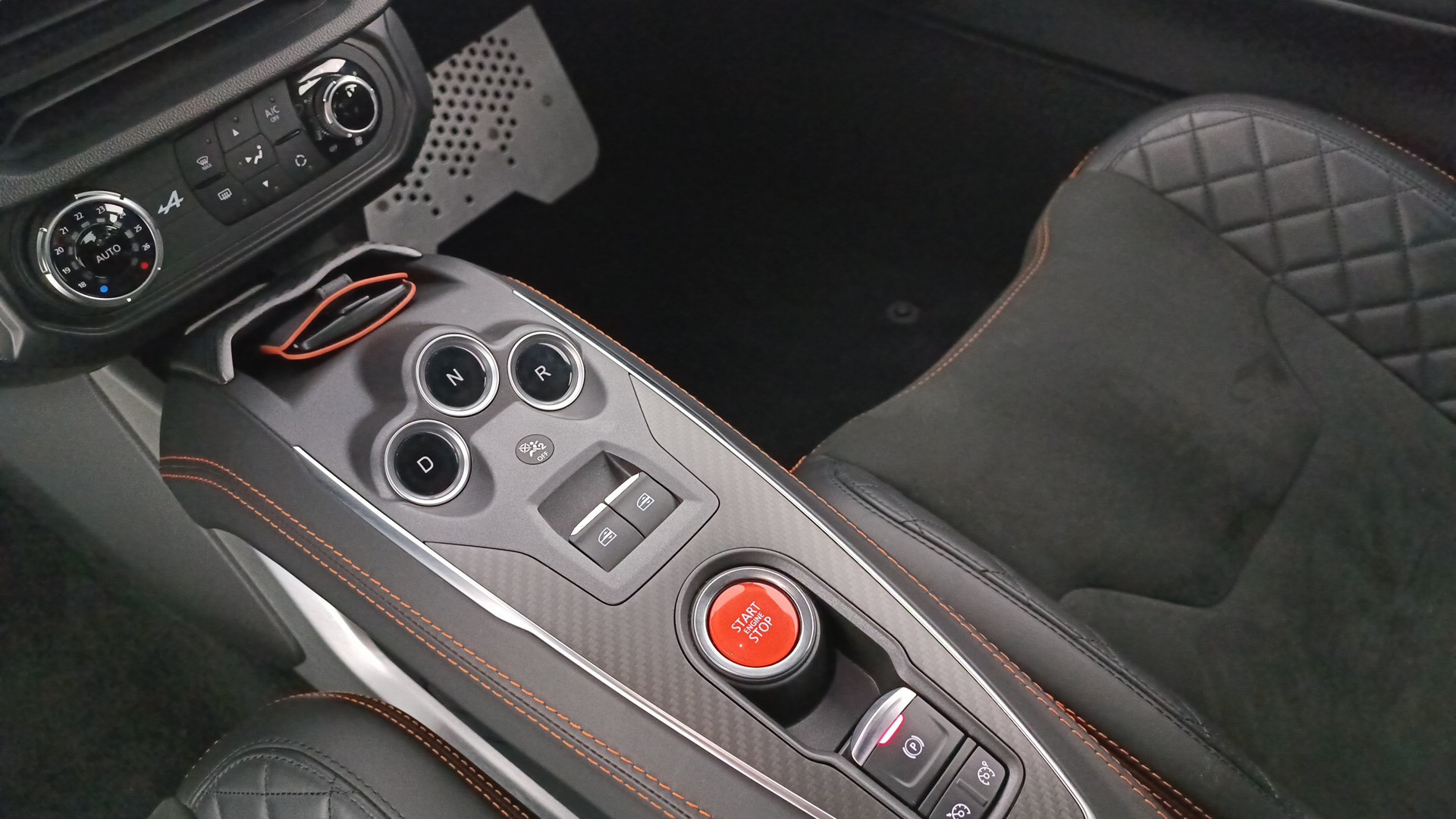 ALPINE A110 S 221 kW (300 CV) - 17 ALPINE A110 S 221 kW (300 CV) - 17