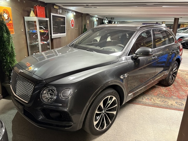BentleyBentayga 6.0 Bentayga W12 447 kW (608 CV)