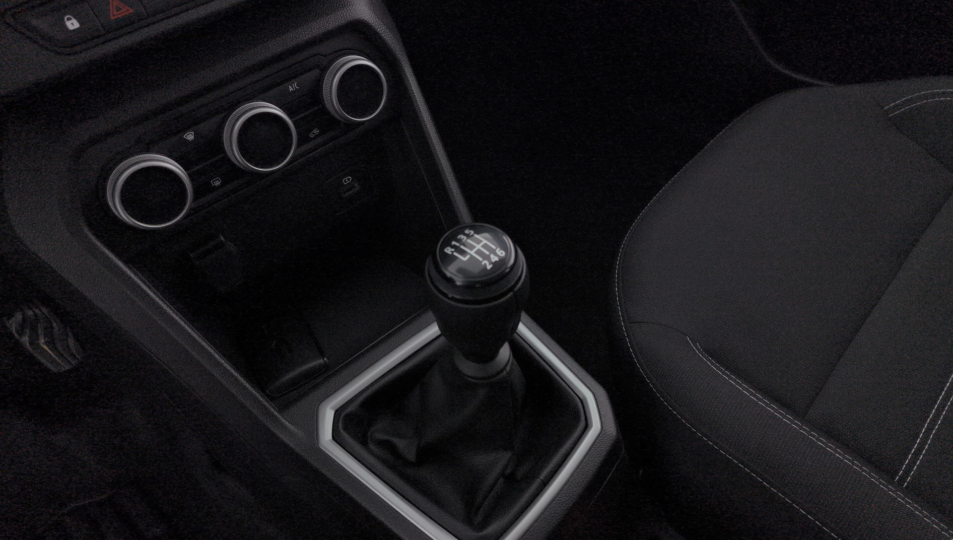 Dacia Jogger Expression TCe 7 plazas 81 kW (110 CV) - 22