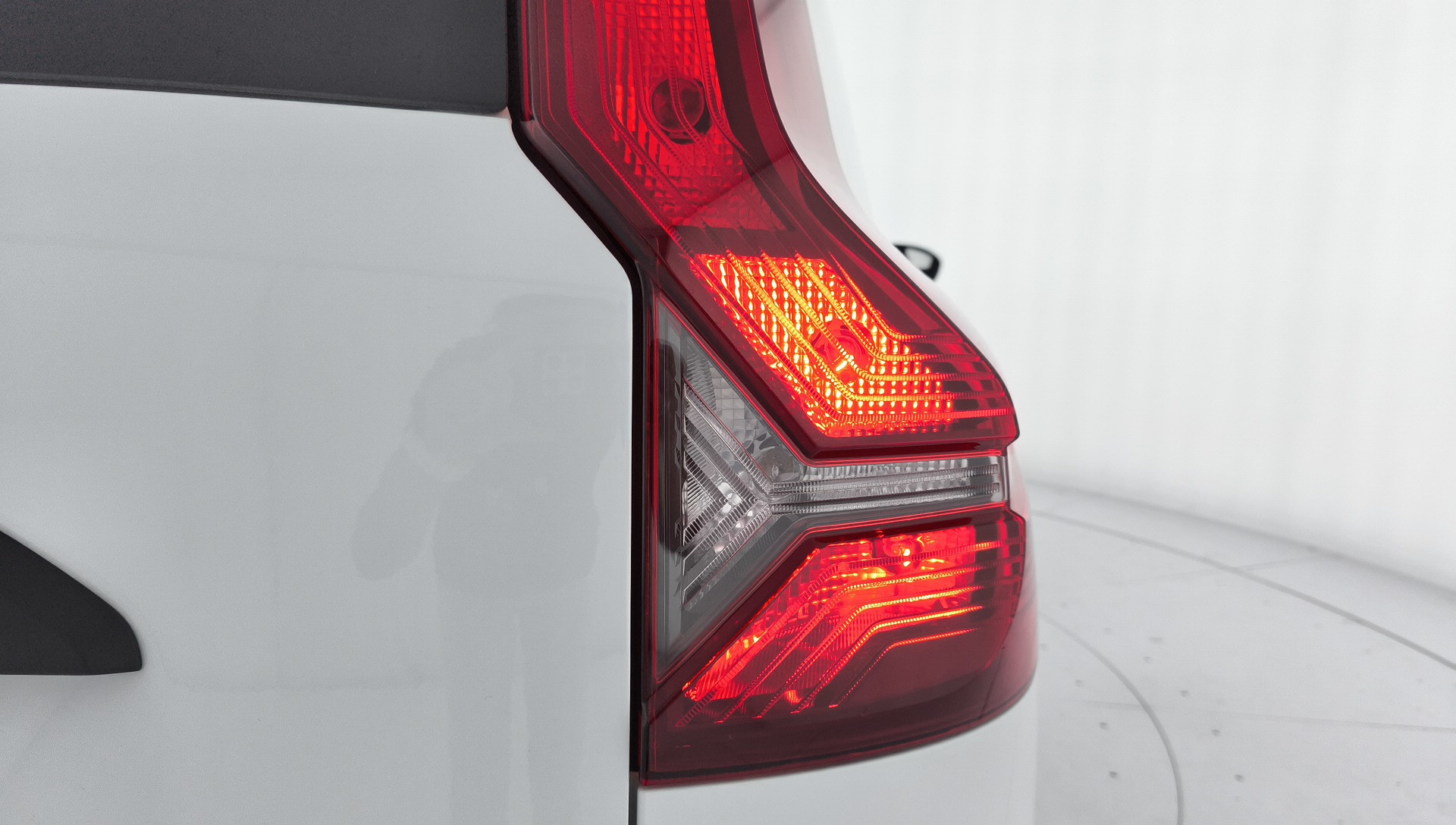 Dacia Jogger Expression TCe 7 plazas 81 kW (110 CV) - 9