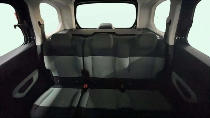 CitroenBerlingo Combi PureTech 110 S&S Talla M Feel 81 kW (110 CV) Vehículo usado en Barcelona - 8 CitroenBerlingo Combi PureTech 110 S&S Talla M Feel 81 kW (110 CV) Vehículo usado en Barcelona - 8