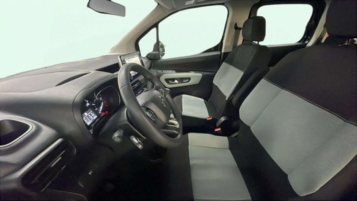 CitroenBerlingo Combi PureTech 110 S&S Talla M Feel 81 kW (110 CV) Vehículo usado en Barcelona - 9 CitroenBerlingo Combi PureTech 110 S&S Talla M Feel 81 kW (110 CV) Vehículo usado en Barcelona - 9