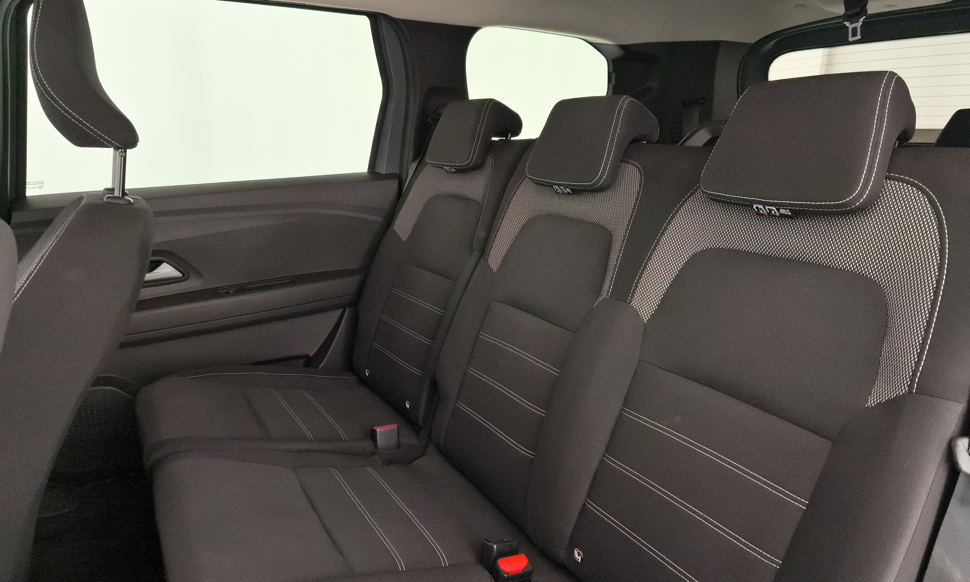 Dacia Jogger Expression TCe 7 plazas 81 kW (110 CV) - 14 Dacia Jogger Expression TCe 7 plazas 81 kW (110 CV) - 14