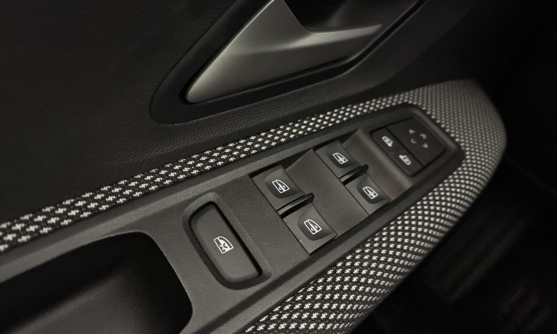 Dacia Jogger Expression TCe 7 plazas 81 kW (110 CV) - 26 Dacia Jogger Expression TCe 7 plazas 81 kW (110 CV) - 26