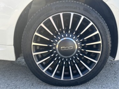 Fiat 500 1.2 8v Mirror 51 kW (69 CV) Fiat 500 1.2 8v Mirror 51 kW (69 CV)