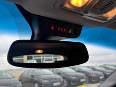 Alfa Romeo Giulietta 1.6 JTDm Progression 77 kW (105 CV) Alfa Romeo Giulietta 1.6 JTDm Progression 77 kW (105 CV)