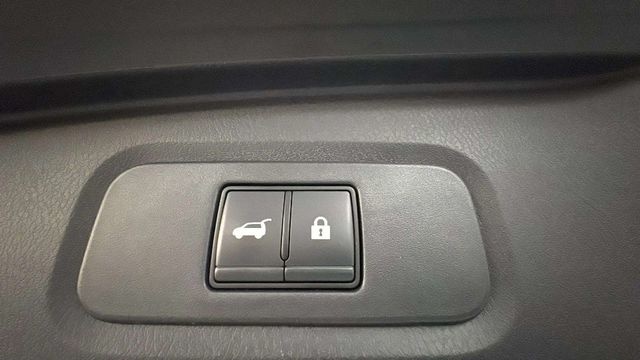 NissanQashqai E-POWER Acenta 140 KW (190 CV) Vehículo usado en Barcelona - 16 NissanQashqai E-POWER Acenta 140 KW (190 CV) Vehículo usado en Barcelona - 16