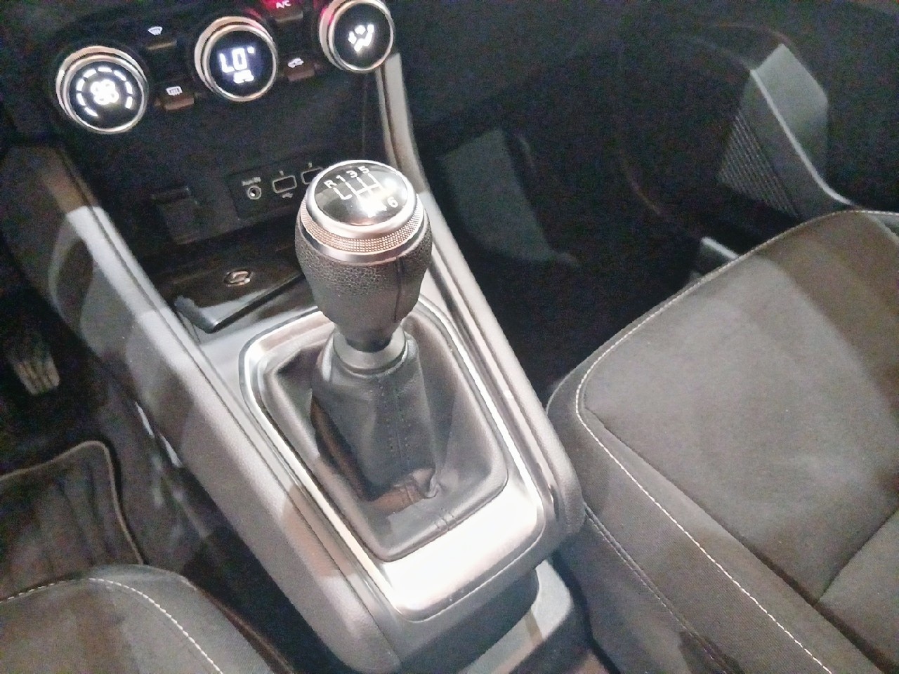 Renault Captur Intens TCe 66 kW (90 CV) - 10