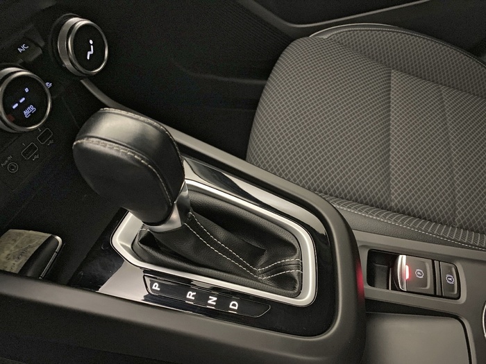 Renault Arcana Zen TCE 140 Mild Hybrid 103 kW (140 CV) EDC - 10 Renault Arcana Zen TCE 140 Mild Hybrid 103 kW (140 CV) EDC - 10