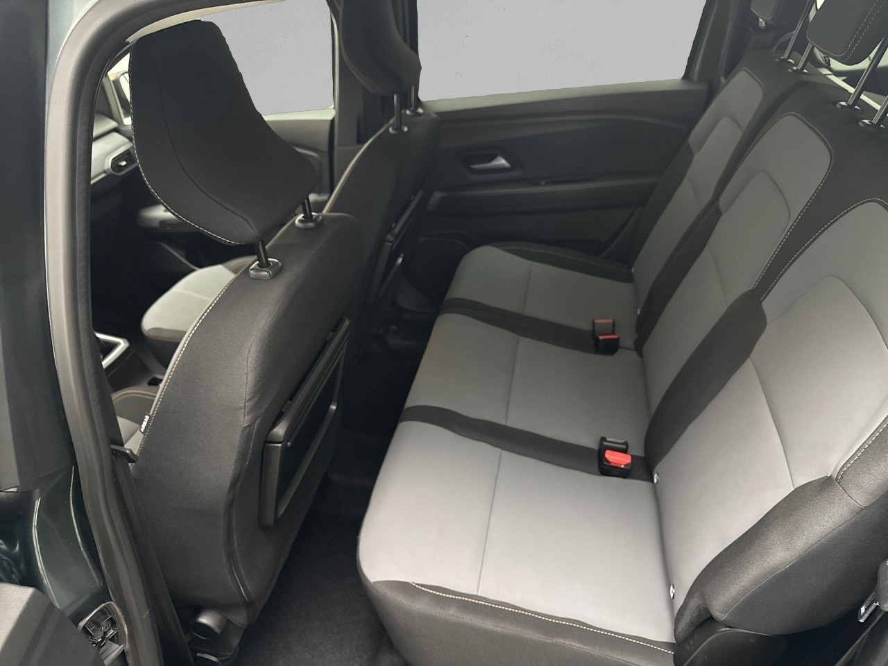 Dacia Jogger Extreme Go ECO-G 74 kW (100 CV) 7 plazas - 13