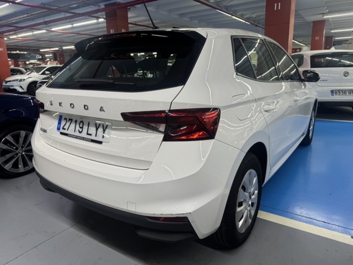 SkodaFabia 1.0 MPI Active 59 kW (80 CV) Vehículo usado en Barcelona - 7 SkodaFabia 1.0 MPI Active 59 kW (80 CV) Vehículo usado en Barcelona - 7