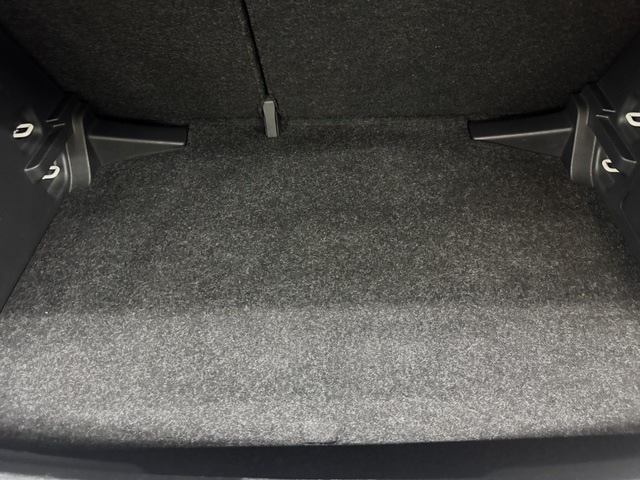 SkodaFabia 1.0 MPI Active 59 kW (80 CV) Vehículo usado en Barcelona - 12