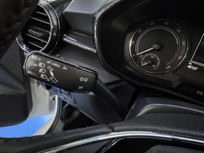 SkodaFabia 1.0 MPI Active 59 kW (80 CV) Vehículo usado en Barcelona - 16 SkodaFabia 1.0 MPI Active 59 kW (80 CV) Vehículo usado en Barcelona - 16