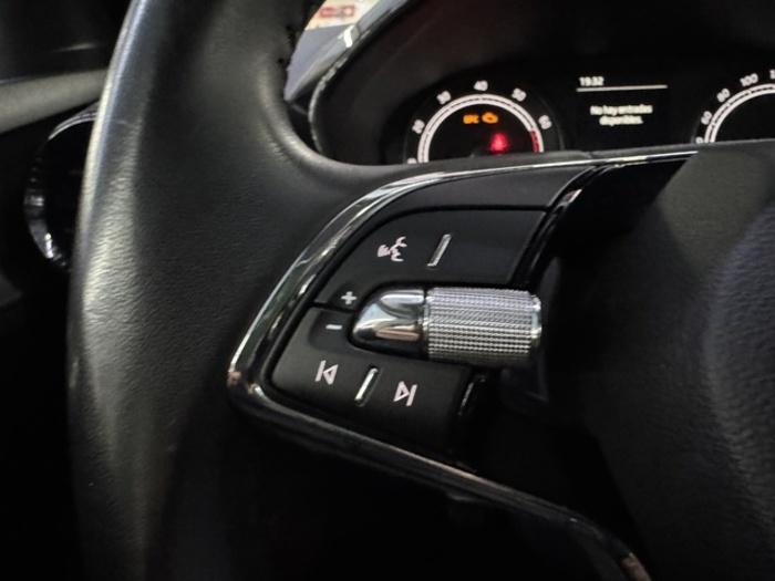 SkodaFabia 1.0 MPI Active 59 kW (80 CV) Vehículo usado en Barcelona - 19 SkodaFabia 1.0 MPI Active 59 kW (80 CV) Vehículo usado en Barcelona - 19