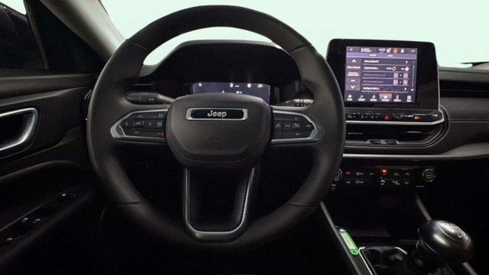 JeepCompass 1.3 Gse T4 Longitude FWD MT 96 kW (130 CV) Vehículo usado en Barcelona - 13 JeepCompass 1.3 Gse T4 Longitude FWD MT 96 kW (130 CV) Vehículo usado en Barcelona - 13