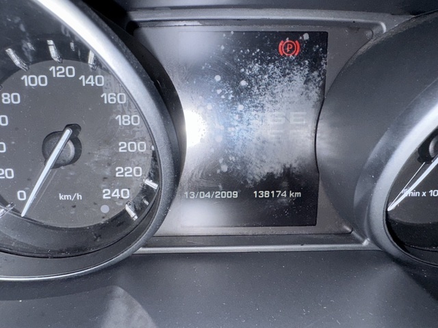 Land RoverRange Rover Evoque 2.2L TD4 Pure 4x4 110 kW (150 CV) Vehículo usado en Barcelona - 30 Land RoverRange Rover Evoque 2.2L TD4 Pure 4x4 110 kW (150 CV) Vehículo usado en Barcelona - 30