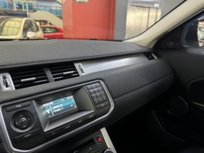 Land Rover Range Rover Evoque 2.2L TD4 Pure 4x4 110 kW (150 CV) Land Rover Range Rover Evoque 2.2L TD4 Pure 4x4 110 kW (150 CV)