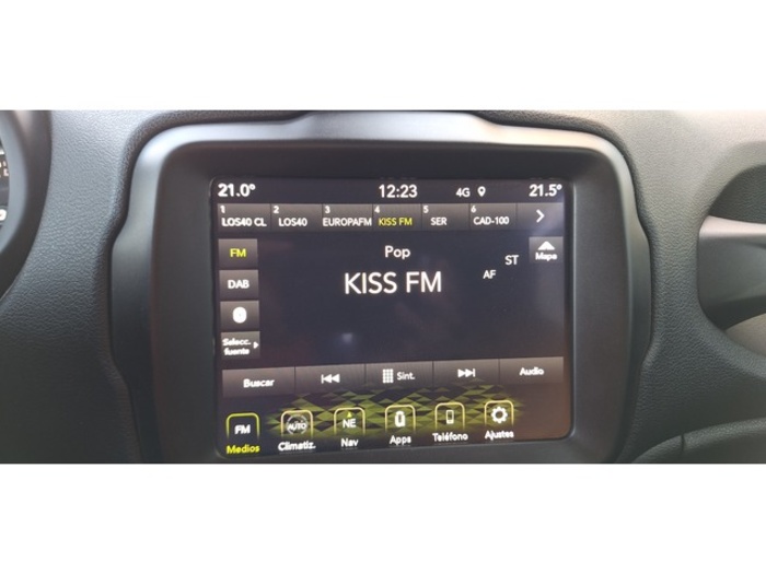 JeepRenegade 1.3G Limited 4x2 DDCT 110 kW (150 CV) Vehículo usado en Barcelona - 19 JeepRenegade 1.3G Limited 4x2 DDCT 110 kW (150 CV) Vehículo usado en Barcelona - 19