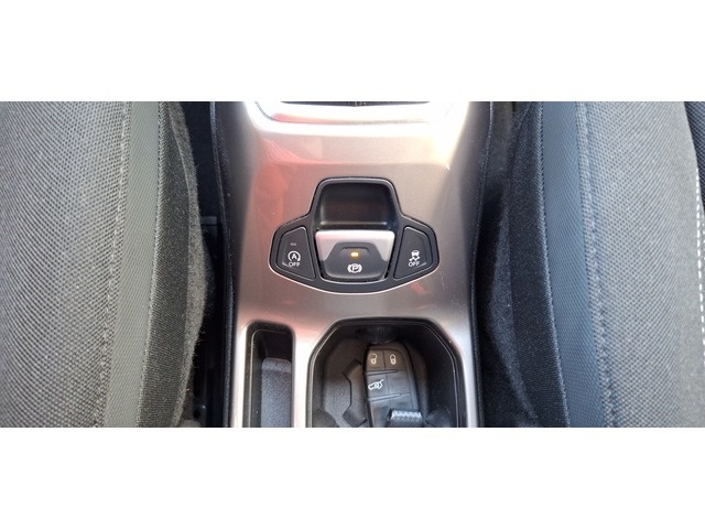 JeepRenegade 1.3G Limited 4x2 DDCT 110 kW (150 CV) Vehículo usado en Barcelona - 26