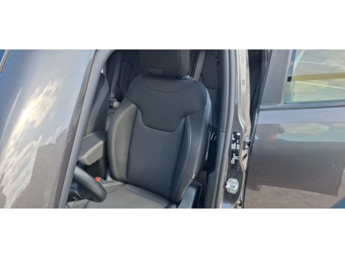 JeepRenegade 1.3G Limited 4x2 DDCT 110 kW (150 CV) Vehículo usado en Barcelona - 31 JeepRenegade 1.3G Limited 4x2 DDCT 110 kW (150 CV) Vehículo usado en Barcelona - 31