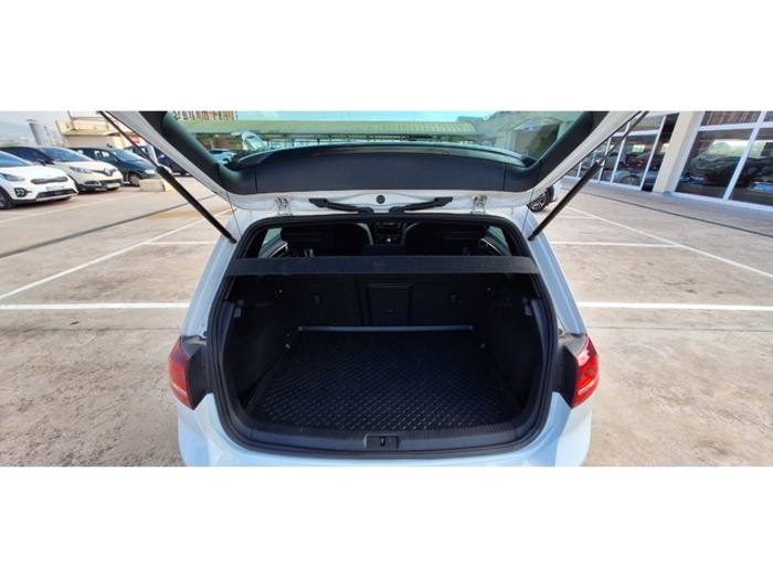 VolkswagenGolf GTD 2.0 TDI CR BMT 135 kW (184 CV) DSG Vehículo usado en Barcelona - 10 VolkswagenGolf GTD 2.0 TDI CR BMT 135 kW (184 CV) DSG Vehículo usado en Barcelona - 10