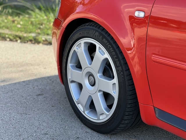 AudiS3 1.8 Turbo quattro 154 kW (210 CV) Vehículo usado en Barcelona - 12 AudiS3 1.8 Turbo quattro 154 kW (210 CV) Vehículo usado en Barcelona - 12