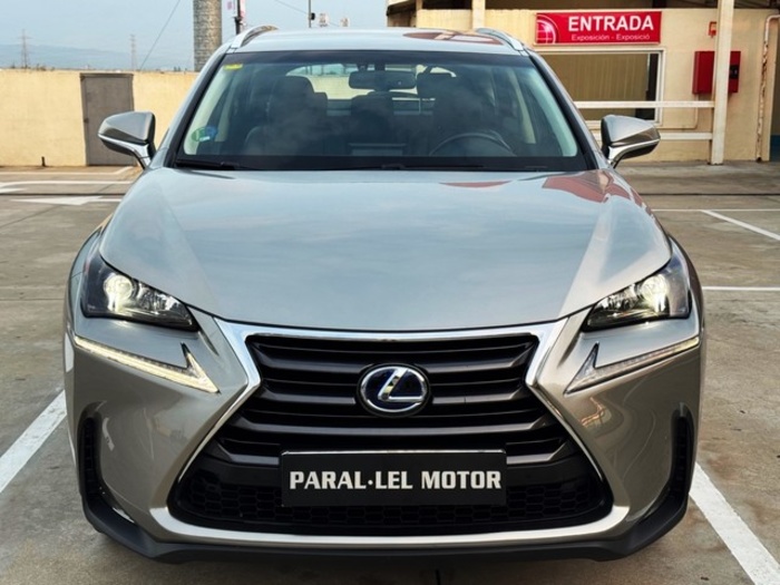 LexusNX 300h Executive 4WD 145 kW (197 CV) Vehículo usado en Barcelona - 5 LexusNX 300h Executive 4WD 145 kW (197 CV) Vehículo usado en Barcelona - 5