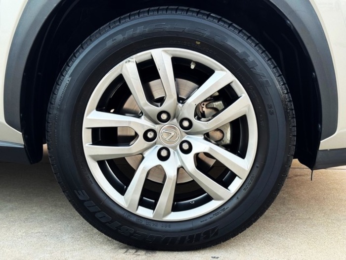 LexusNX 300h Executive 4WD 145 kW (197 CV) Vehículo usado en Barcelona - 13 LexusNX 300h Executive 4WD 145 kW (197 CV) Vehículo usado en Barcelona - 13