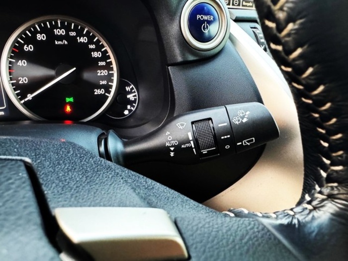 LexusNX 300h Executive 4WD 145 kW (197 CV) Vehículo usado en Barcelona - 20 LexusNX 300h Executive 4WD 145 kW (197 CV) Vehículo usado en Barcelona - 20