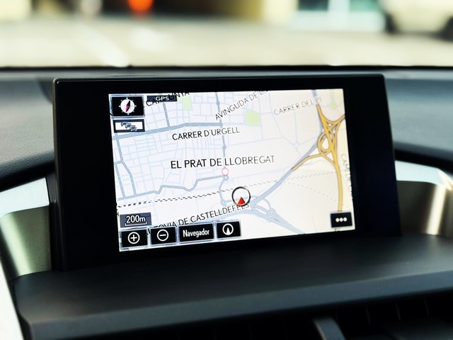 LexusNX 300h Executive 4WD 145 kW (197 CV) Vehículo usado en Barcelona - 22