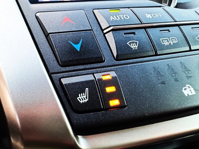 LexusNX 300h Executive 4WD 145 kW (197 CV) Vehículo usado en Barcelona - 27